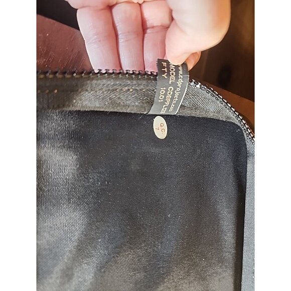 Cd Projects Cd Zippered Case Holds 128 CDs Flame Cover Game Case Blu-Ray Disk - Picture 4 of 10